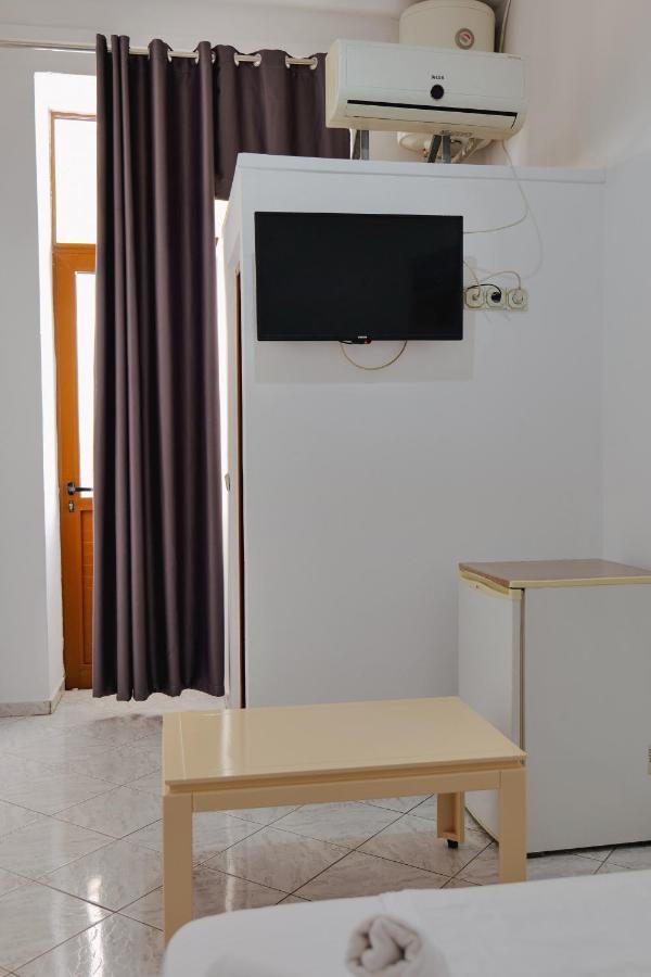 Hotel Casamia Sarande Ngoại thất bức ảnh
